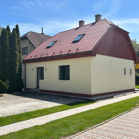 Penzion Encian Blatnica Eksteriør bilde